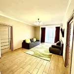 Chornovola липинського 28 * Lviv