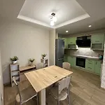 Chornovola липинського 28 Lägenhet Lviv