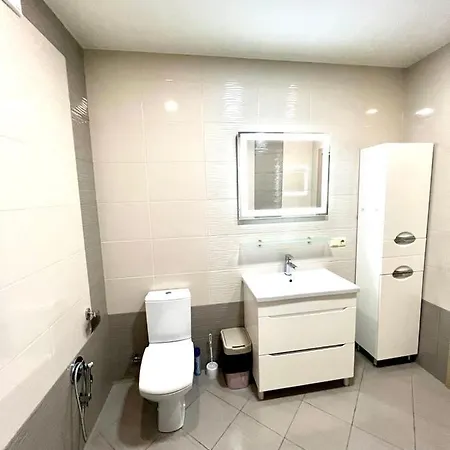 Chornovola липинського 28 Apartament