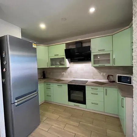 Apartament Chornovola липинського 28