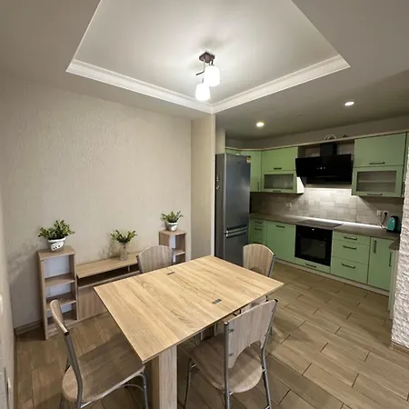 Chornovola липинського 28 Apartament Lwów