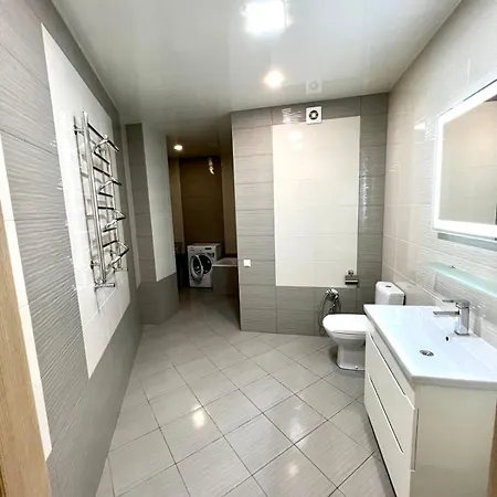 Chornovola липинського 28 *